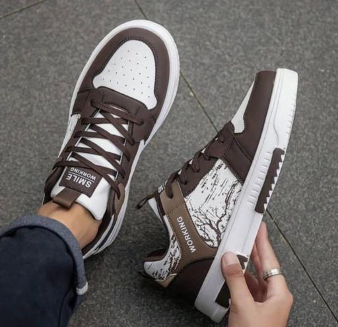 Men’s light weight Mid Top Sneakers || Brown